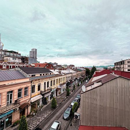 Metrepol Hotel 巴统 外观 照片