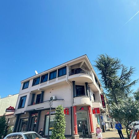 Metrepol Hotel 巴统 外观 照片