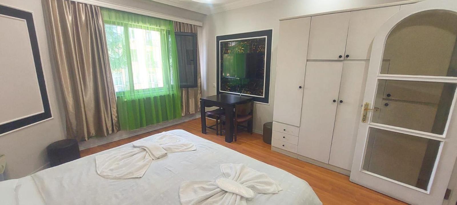 Metrepol Hotel 巴统 外观 照片
