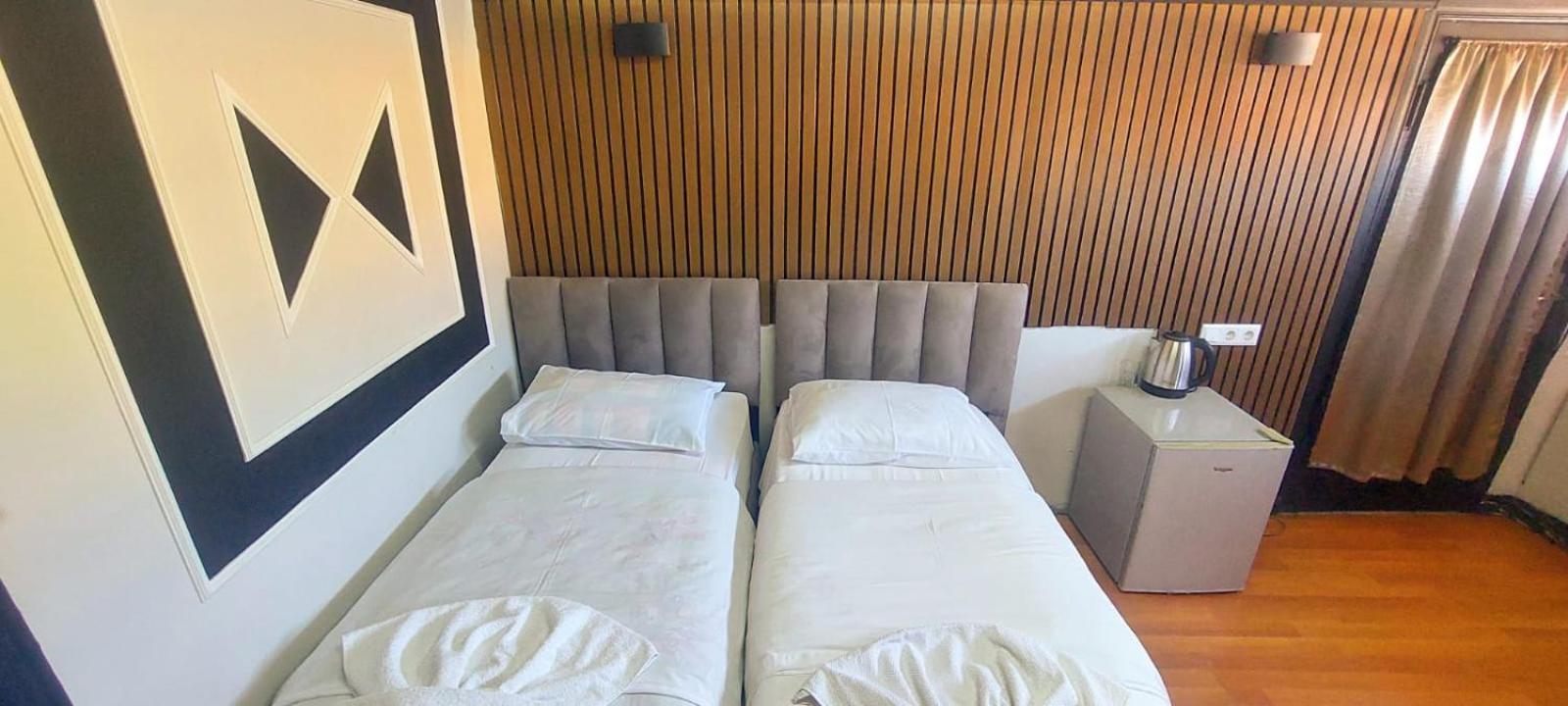 Metrepol Hotel 巴统 外观 照片