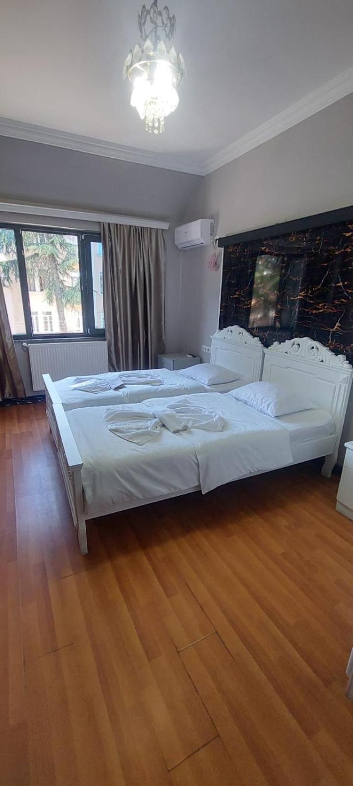 Metrepol Hotel 巴统 外观 照片