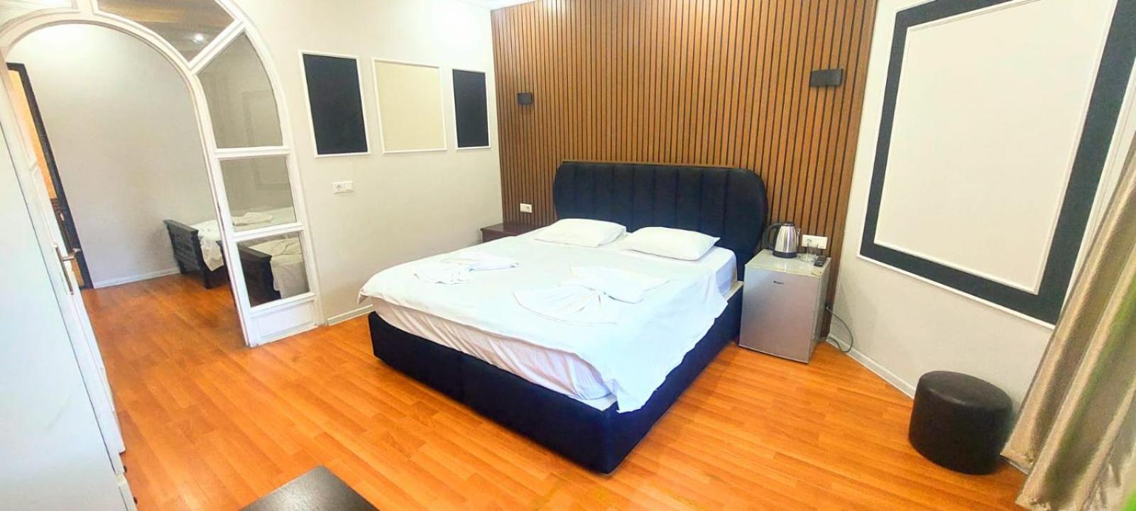 Metrepol Hotel 巴统 外观 照片