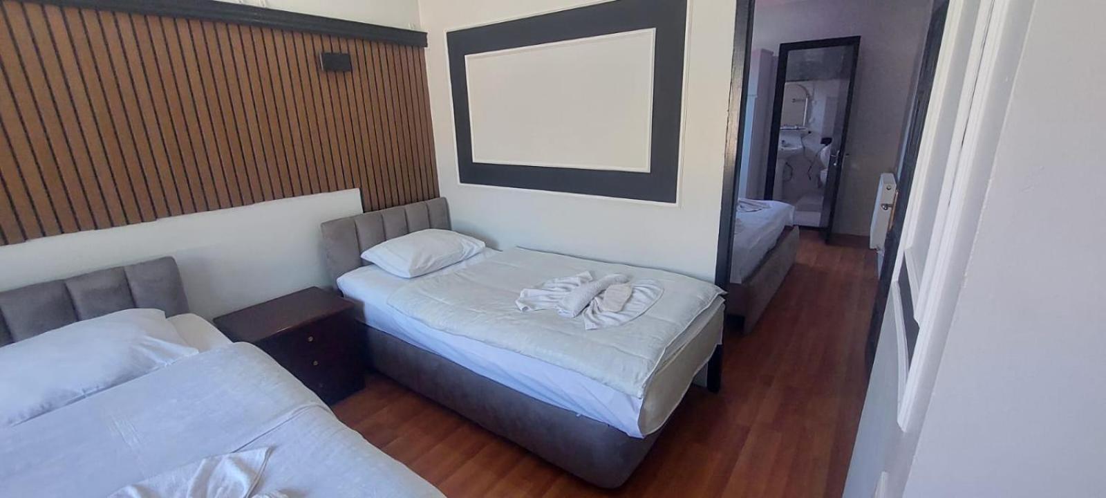 Metrepol Hotel 巴统 外观 照片