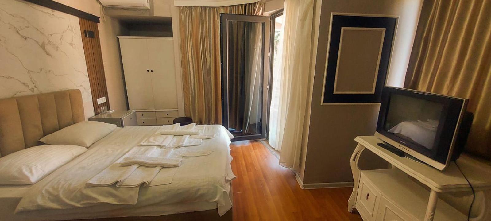 Metrepol Hotel 巴统 外观 照片