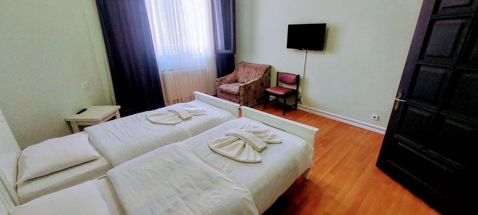 Metrepol Hotel 巴统 外观 照片
