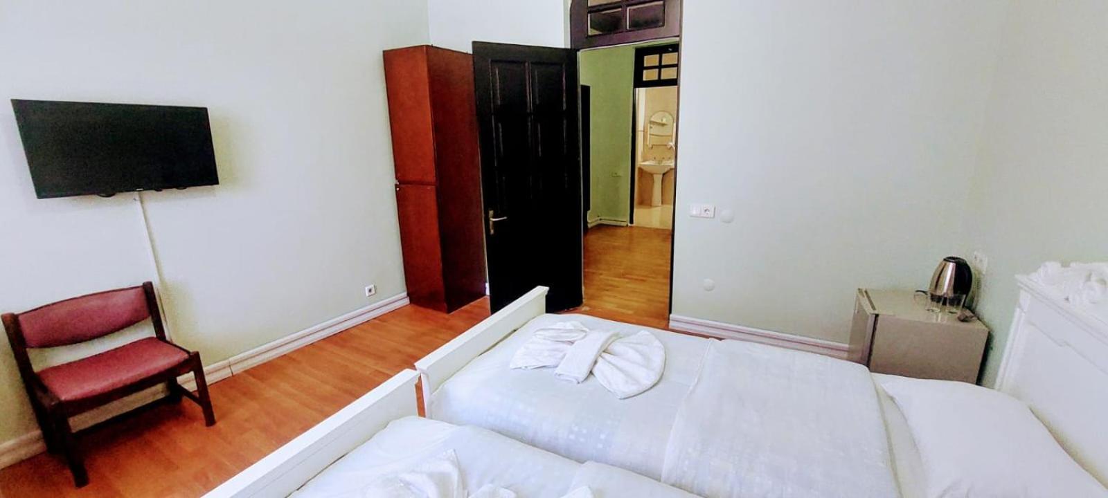 Metrepol Hotel 巴统 外观 照片
