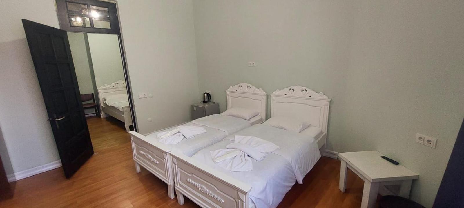 Metrepol Hotel 巴统 外观 照片