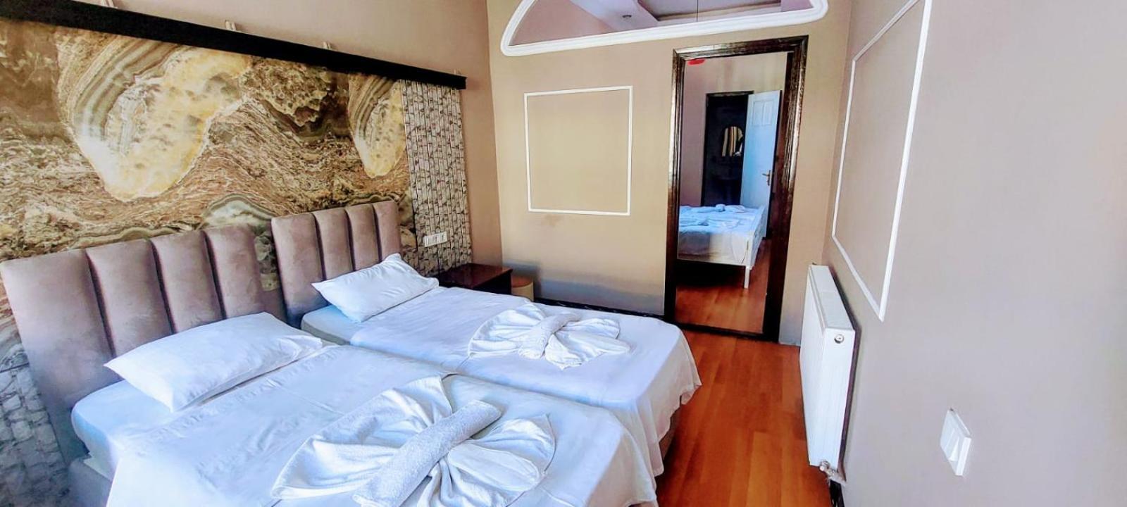 Metrepol Hotel 巴统 外观 照片
